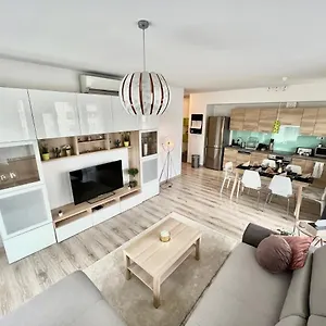  Apartament Diamond - 3 Bedroom, Luxurious In The Heart Of The